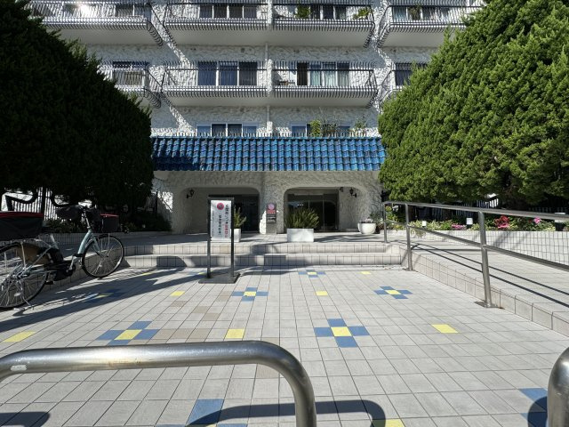 秀和第二南平台レジデンスの周辺