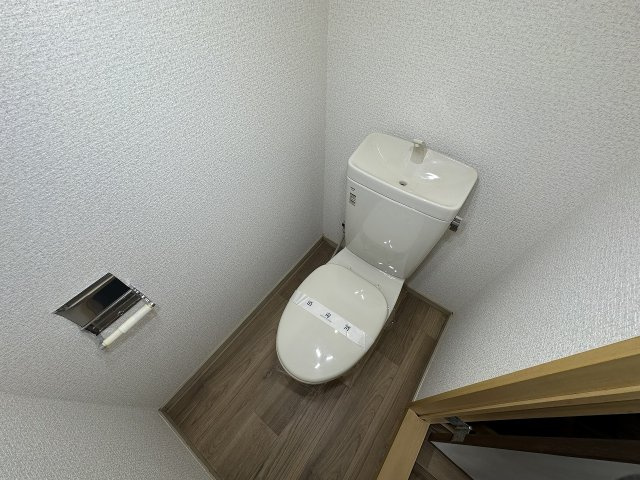 橿原市兵部町のアパートのトイレ