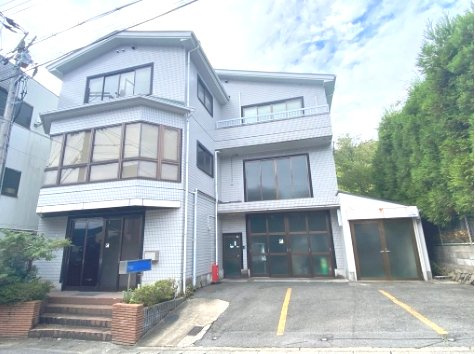 山科区川田御出町　貸工場の外観