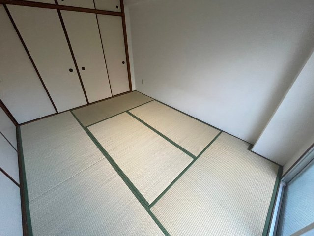 メゾン甲南の和室