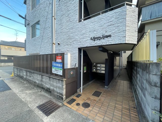 メゾン甲南のエントランス