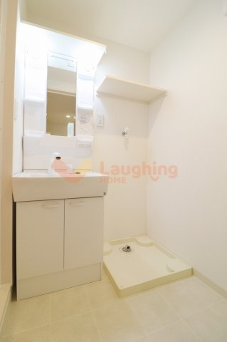 CB西久留米ラヴィドゥースの洗面所|明るい洗面所です