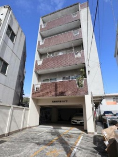 【外観】 | 鉄筋コンクリート造のがっちりとした建物。