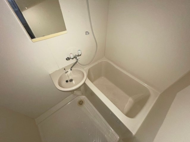 中野マンションの浴室