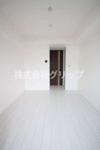 グランリーヴェル横濱NOELの居間・リビング