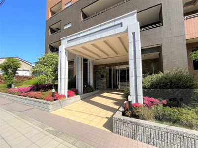 【エントランス】 | サンマンションアトレ平野