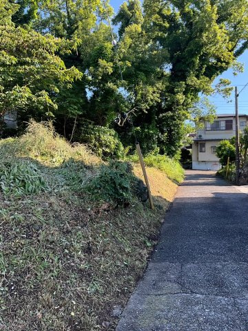 川奈　土地の前面道路含む現地写真