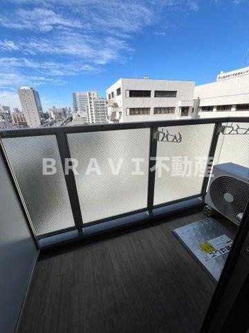 エスリード大阪城クローグ　BRAVI不動産のバルコニー|【エスリード大阪城クローグ】外からの目が気にならないバルコニーで洗濯物が干せます