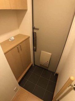 【玄関】 | ラルゴヴェローチェ元町
