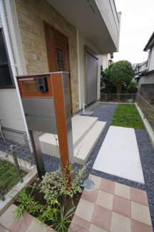 【エントランス】