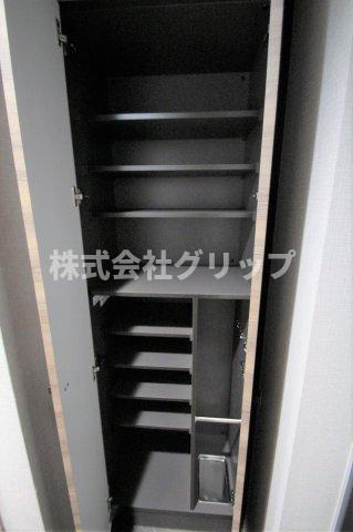 Le'a横濱阪東橋駅前の収納