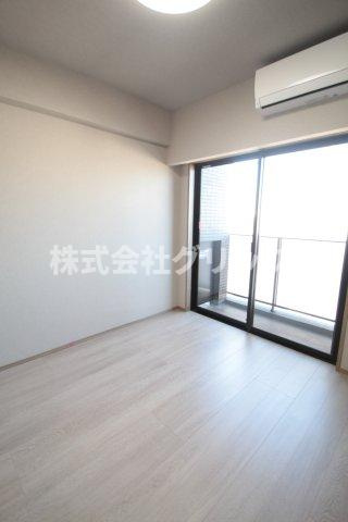 Le'a横濱阪東橋駅前の洋室