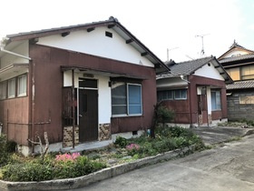 西条市喜多川243-3、243-11の外観