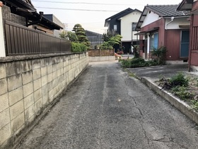 西条市喜多川243-3、243-11の前面道路含む現地写真