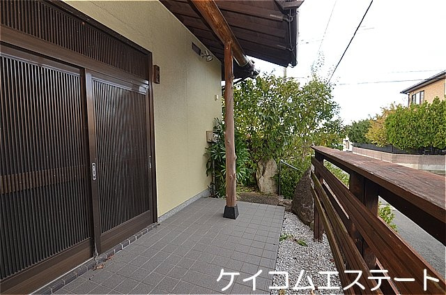 小田ヶ浦1丁目戸建のエントランス