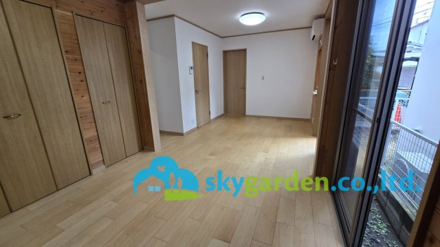 茅ヶ崎市美住町　中古戸建の洋室|きれいな洋室です