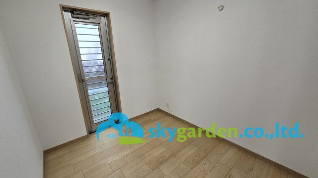 茅ヶ崎市美住町　中古戸建のその他|サービスルーム：納戸に、書斎に。