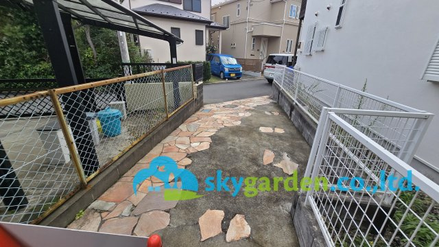 茅ヶ崎市美住町　中古戸建の駐車場