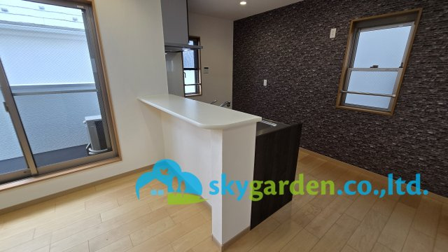 茅ヶ崎市美住町　中古戸建のキッチン|キッチンでお料理をお楽しみください