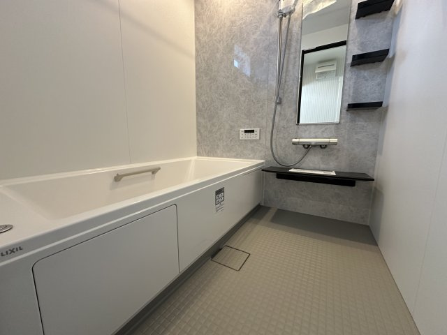 茅ヶ崎市柳島デザイナーズハウスの浴室