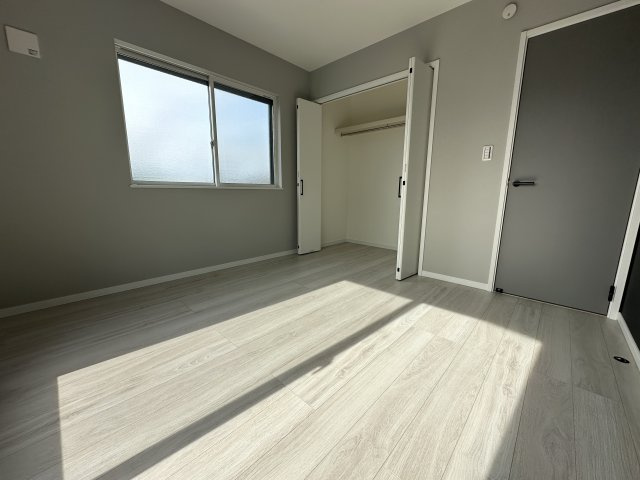 茅ヶ崎市柳島デザイナーズハウスの洋室