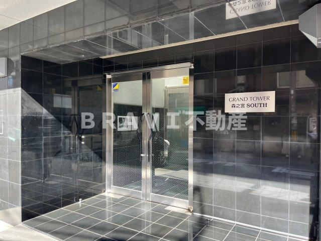 グランドタワー森之宮SOUTH　BRAVI不動産のエントランス|【グランドタワー森之宮SOUTH】落ち着いたエントランスです
