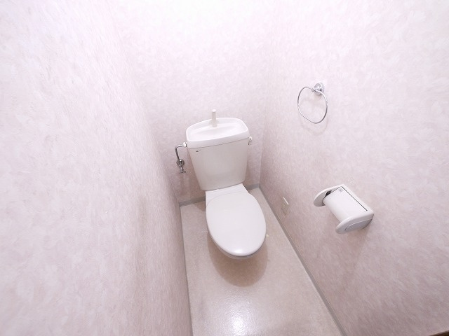 パセオブルージュのトイレ|ゆったりとした空間のトイレです