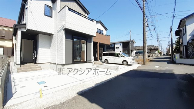 所沢市狭山ヶ丘2丁目・全2棟　新築一戸建　1号棟の駐車場|車種により2台駐車可能