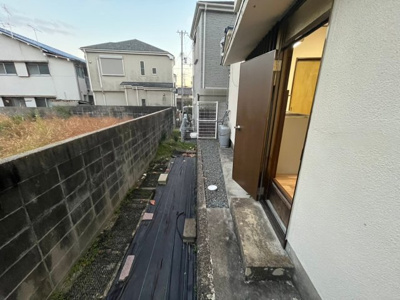 【庭】 | 山手町2戸１貸家