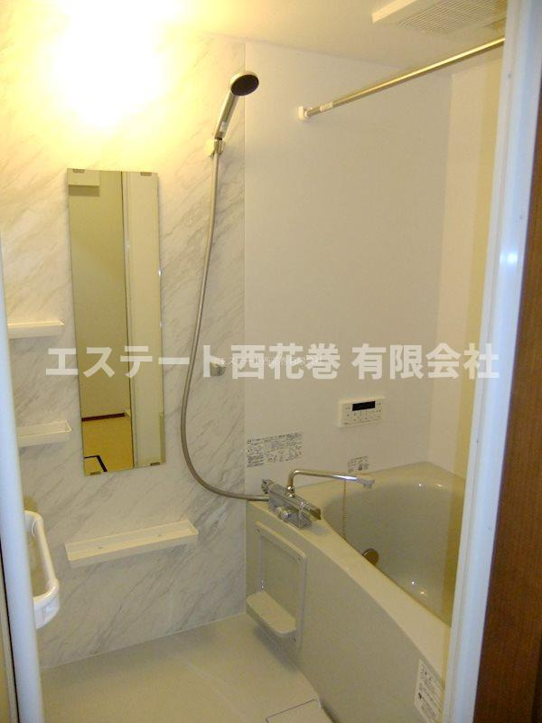 チュテレールＡの浴室|追焚風呂