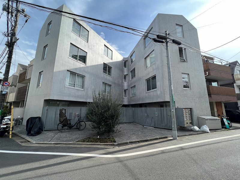 ミレドゥーエ三軒茶屋