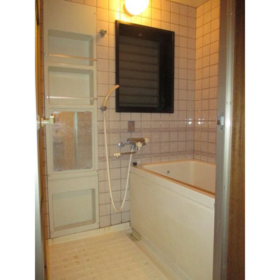 【浴室】 | テラスハウゼェ小笹 | 別号室の写真になります。現況優先。