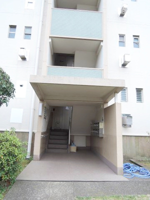 【エントランス】 | 六浦台団地5号棟 | エントランス部分です。