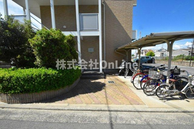 【エントランス】 | レオパレスリブラン