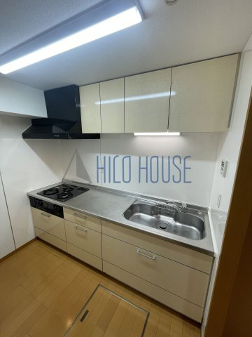 シャインヒルⅢのキッチン