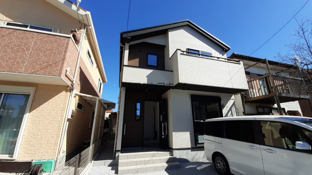 入間市扇台4丁目・全1棟　新築一戸建　～リビング階段～の外観