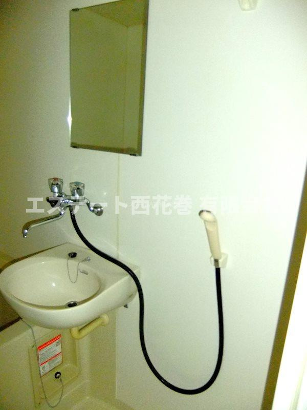 パストラルプレイスの浴室|洗面台も浴室内にあります