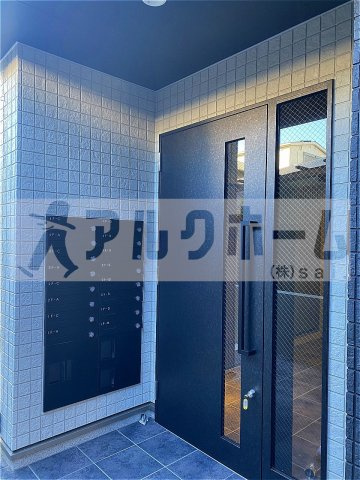 エヌエムキャトフヴァンドゥーズのエントランス|エヌエムキャトフヴァンドゥーズ　1K