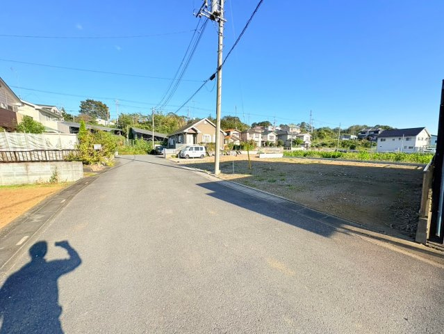 比企郡鳩山町大豆戸　建築条件なし売地　東武東上線『坂戸駅』バス15分　【今宿小学区】の前面道路含む現地写真