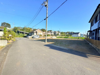 【前面道路含む現地写真】 | 比企郡鳩山町大豆戸　建築条件なし売地　東武東上線『坂戸駅』バス15分　【今宿小学区】