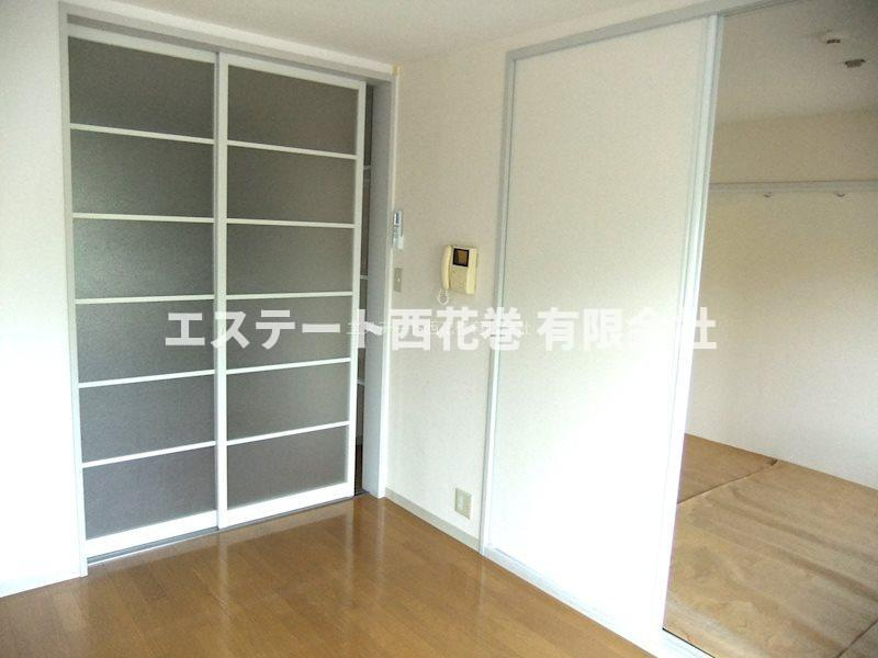 ディアス四日町|建具が半透明なので圧迫感を感じません