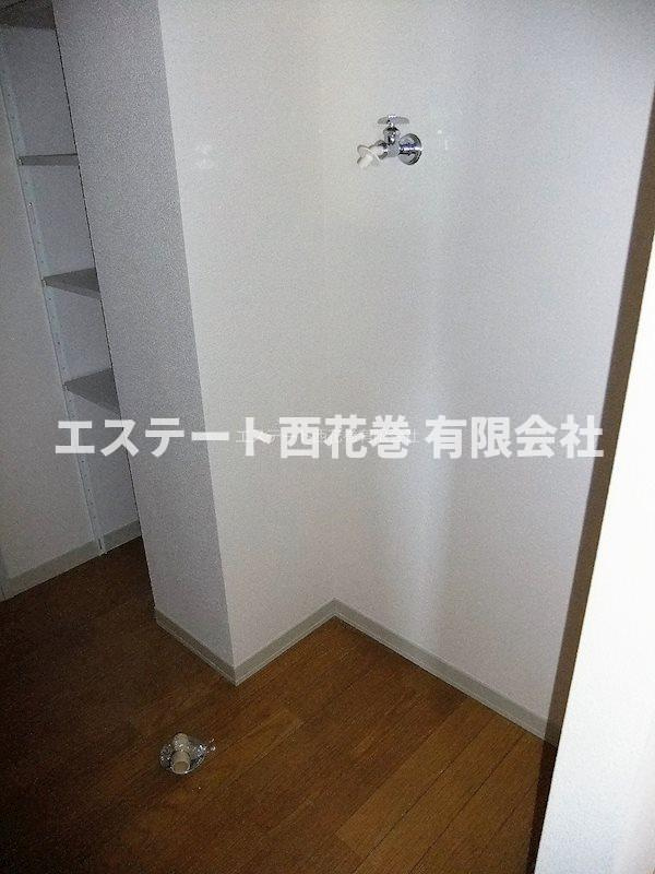 ディアス四日町|洗濯機置き場。ドラム式は置けない可能性あり