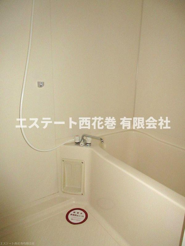 ディアス四日町の浴室