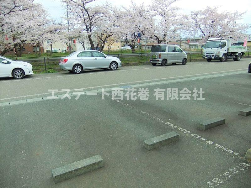 ディアス四日町の周辺