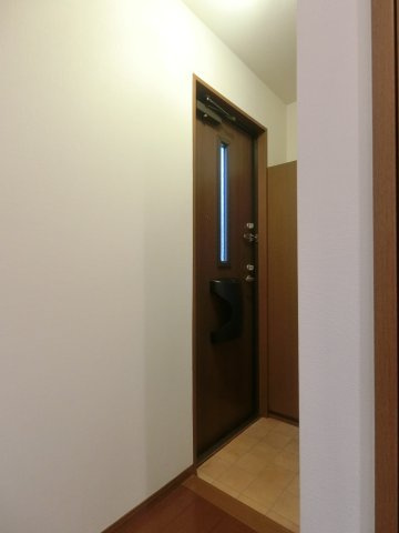 プラシード　C棟の玄関