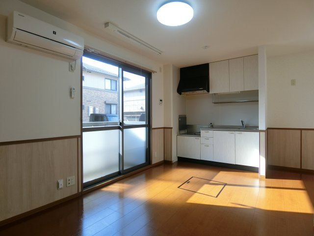 プラシード　C棟の居間・リビング