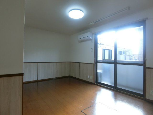 プラシード　C棟の居間・リビング