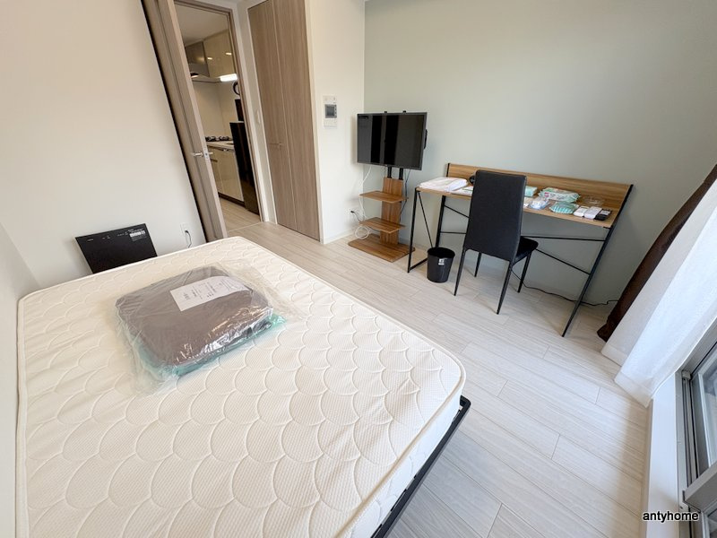 プレサンス難波デヴァンテ　仲介手数料無料の洋室