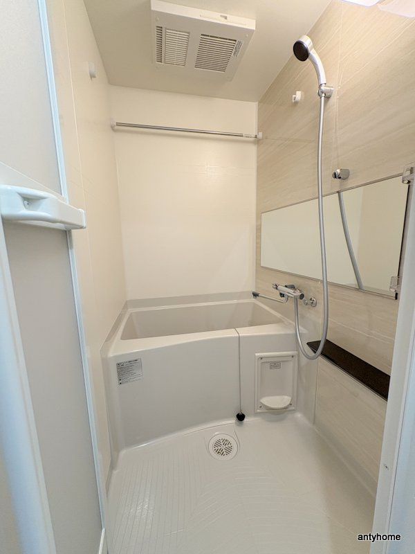 プレサンス難波デヴァンテ　仲介手数料無料の浴室