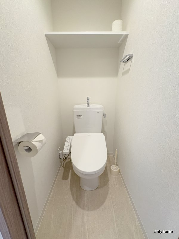 プレサンス難波デヴァンテ　仲介手数料無料のトイレ